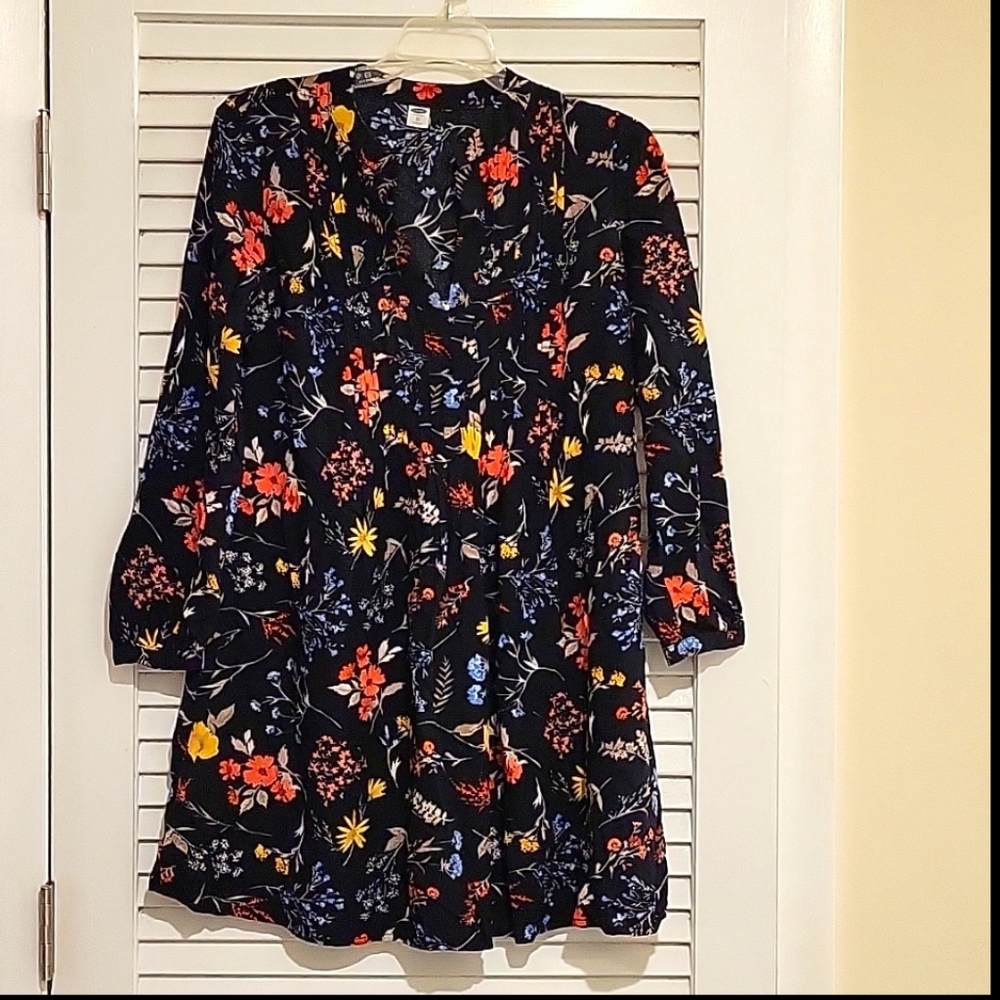 NWOT Old Navy pintuck swing dress with tie detail sz XS